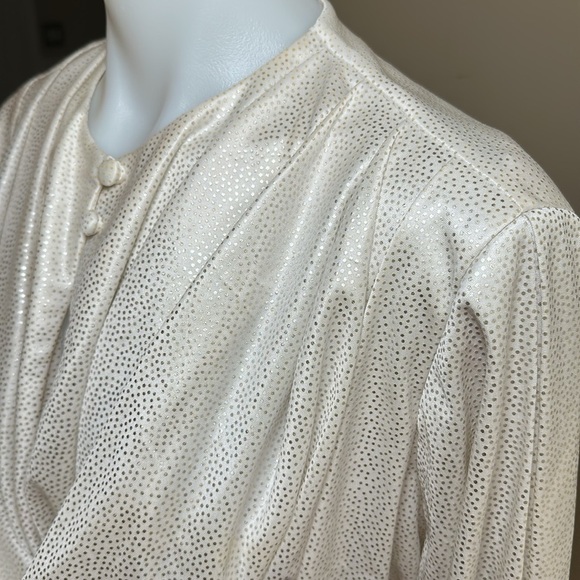 Vintage Elegant White Drape Blouse - Picture 4 of 9
